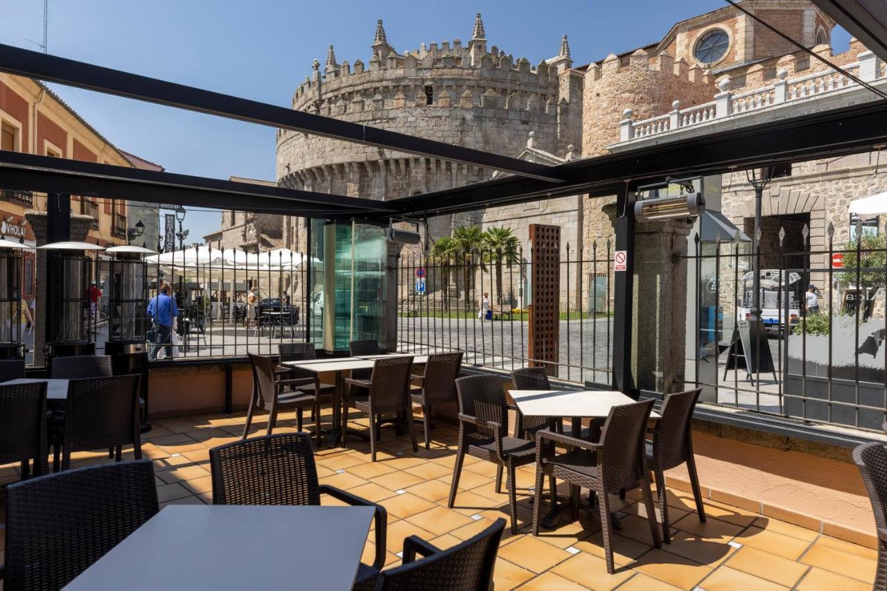Hostal Restaurante Puerta Del Alcazar Ávila Ngoại thất bức ảnh