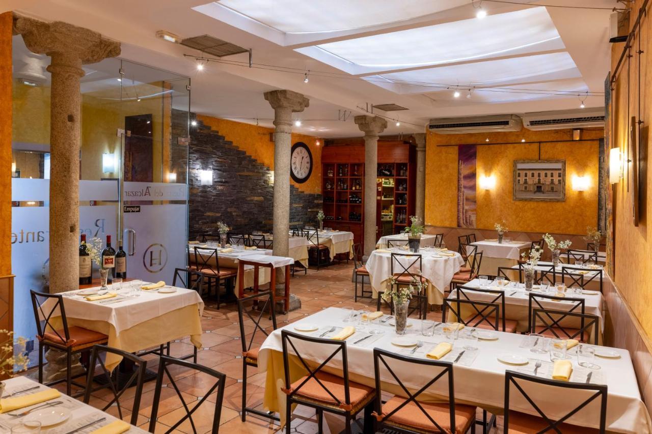 Hostal Restaurante Puerta Del Alcazar Ávila Ngoại thất bức ảnh