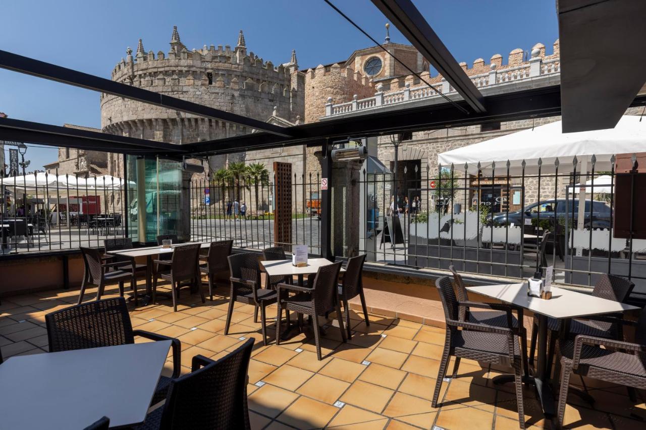 Hostal Restaurante Puerta Del Alcazar Ávila Ngoại thất bức ảnh