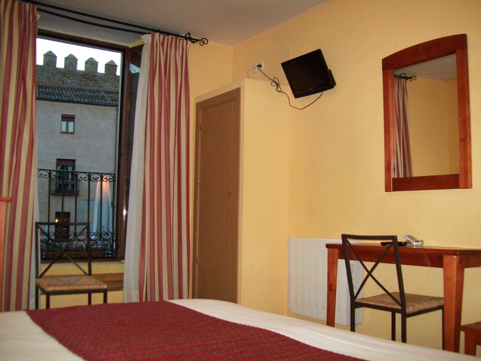 Hostal Restaurante Puerta Del Alcazar Ávila Ngoại thất bức ảnh