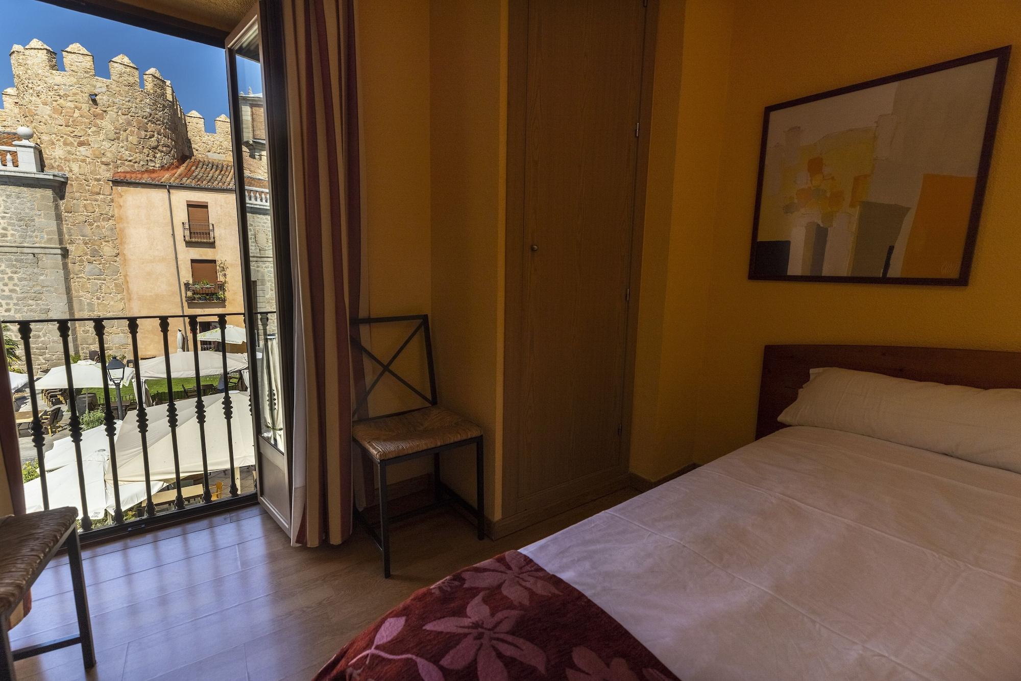 Hostal Restaurante Puerta Del Alcazar Ávila Ngoại thất bức ảnh