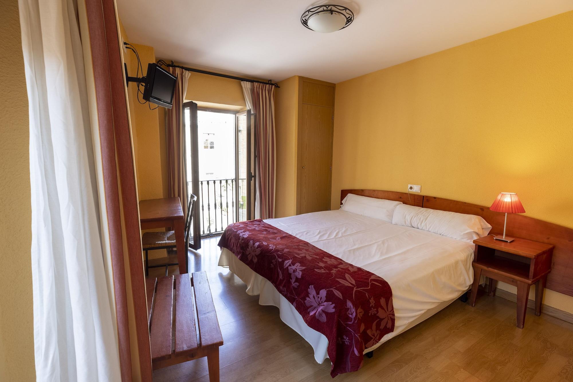 Hostal Restaurante Puerta Del Alcazar Ávila Ngoại thất bức ảnh
